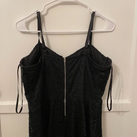 Material Girl Black Dress - size XL but fits M - Picture 2 of 3